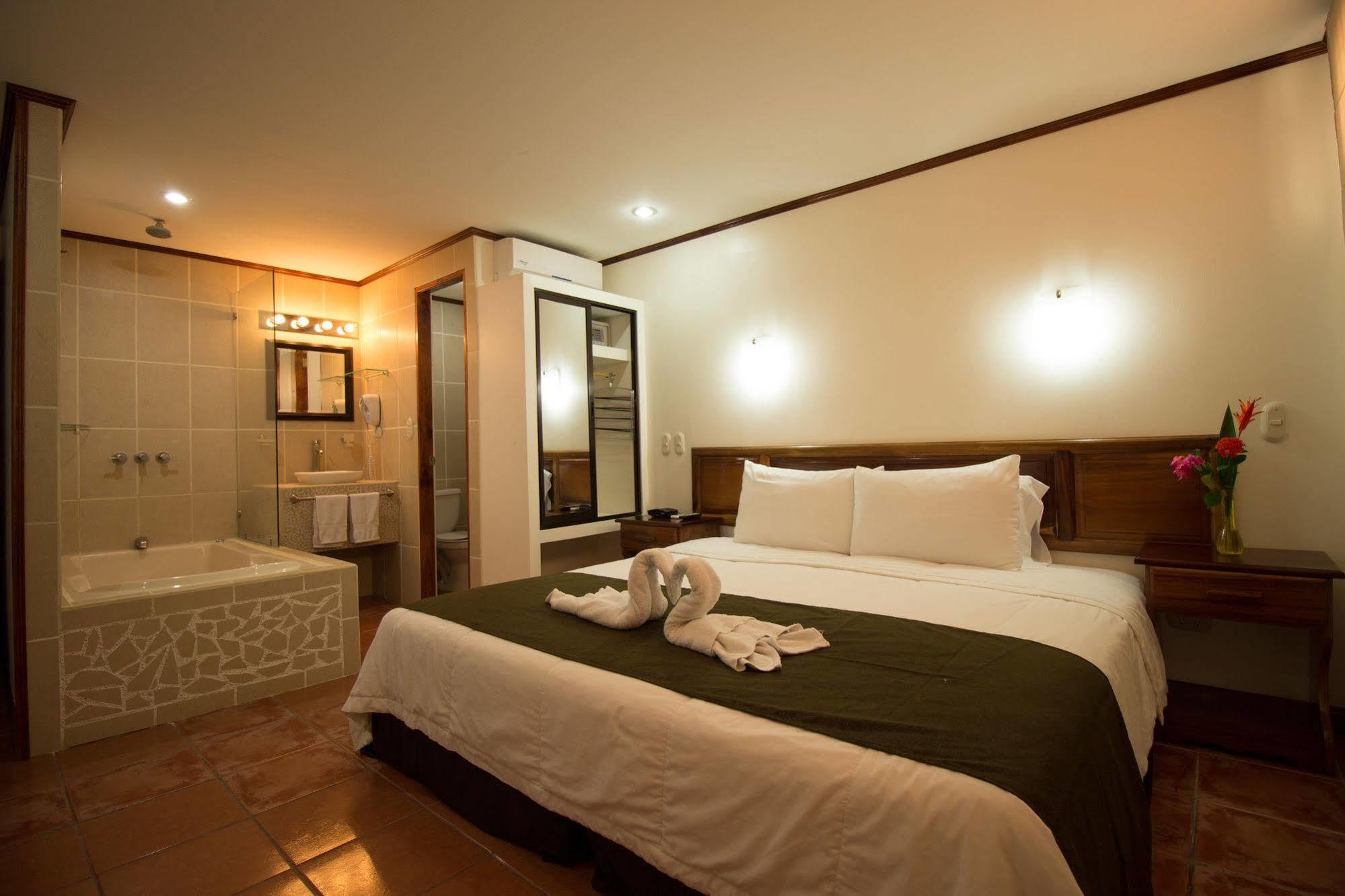 Copacabana Hotel And Suites (Adults Only) Хако Екстер'єр фото